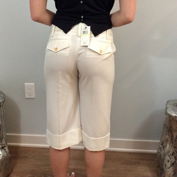 NWT BCBGMAXAZRIA Brown Cropped Pants, Size 4 - Picture 3 of 3